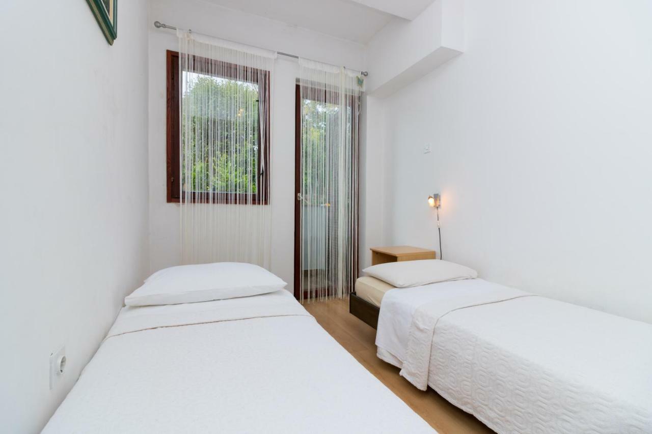 פורץ Apartment Beautiful Garden By Rent Istria מראה חיצוני תמונה